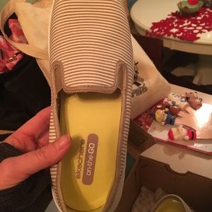 Skechers On the go walking shoes